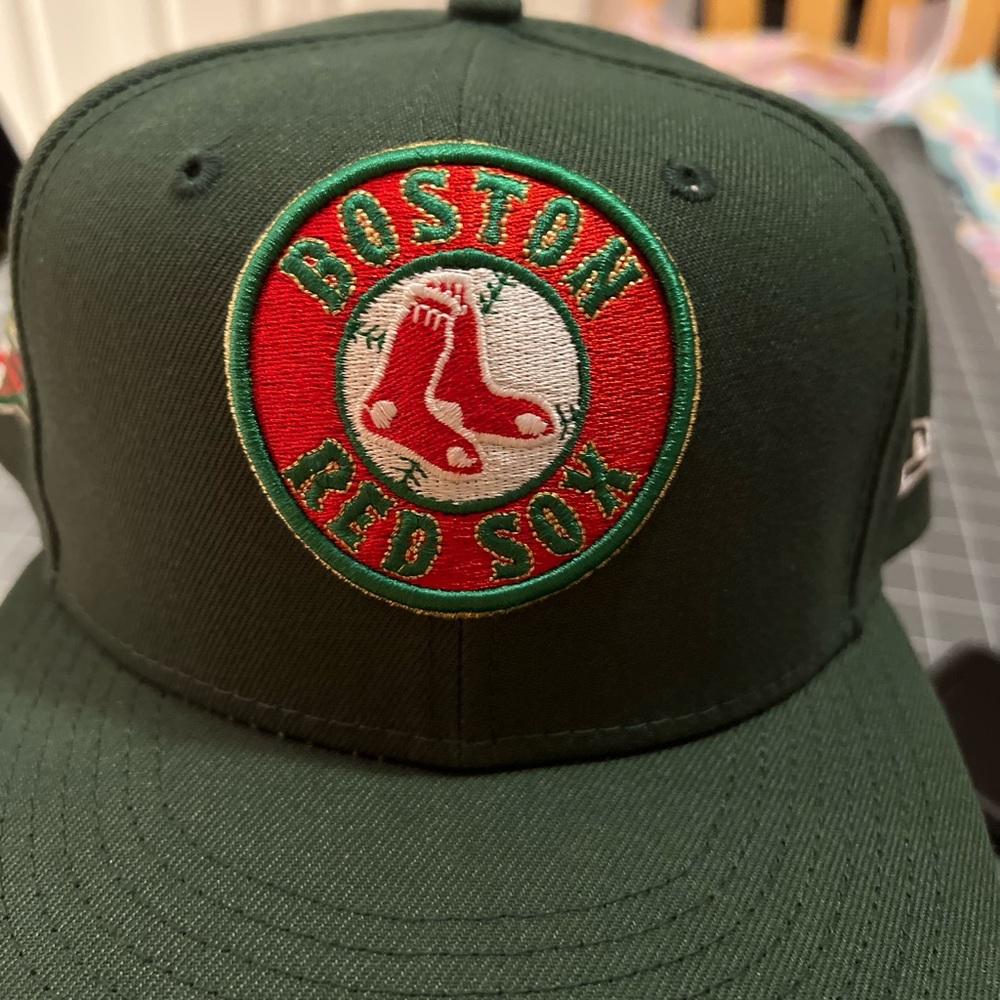 New Era Boston Red Sox/Lids 2022 “tinsel” hat